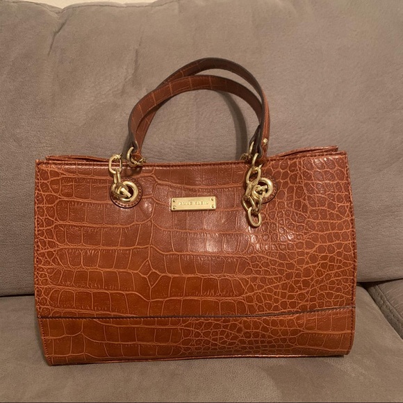 Anne Klein Handbags - 2/$20 ANNE KLEIN brown leather shoulder bag